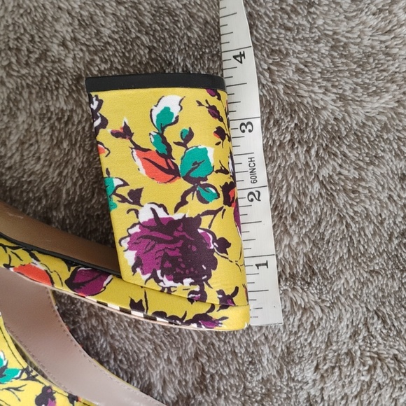 Betsey Johnson Nettie Yellow Floral Block Heels - Picture 6 of 6
